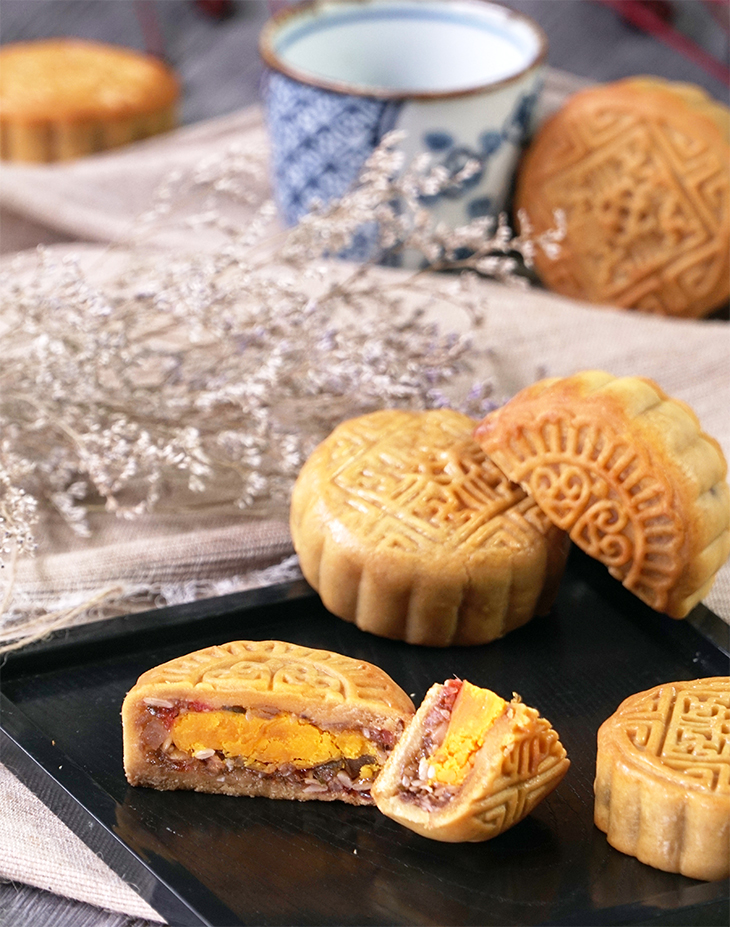 Ăn bánh trung thu đúng cách