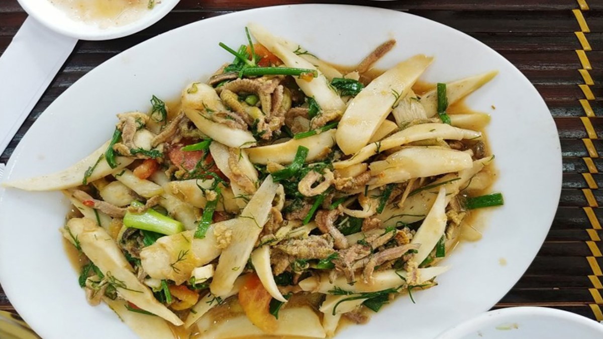 Cách làm rươi xào củ niễng ngon chuẩn vị