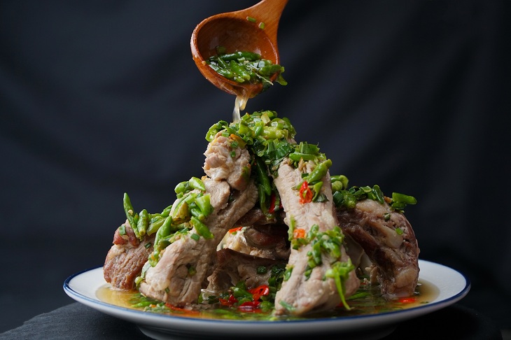 Cách làm sườn cay Thái Lan siêu ngon