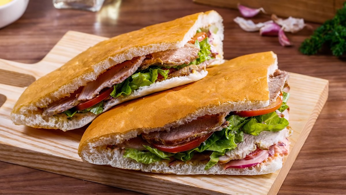 cách làm bánh mì Thổ Nhĩ Kỳ – bánh mì Doner Kebab