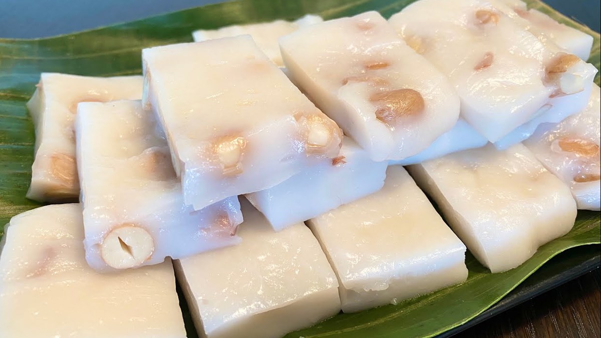 Tự làm bánh đúc lạc thơm ngon đơn giản