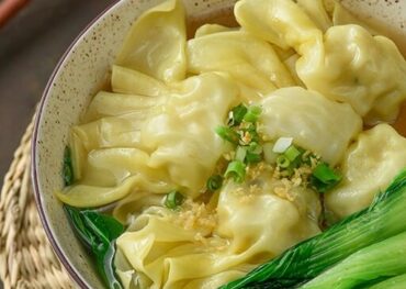 Mỳ Vân Thôn – Người nào lại nuốt cả mây