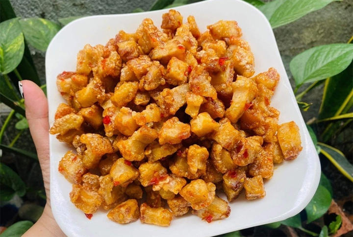 Cách làm tóp mỡ mắm tỏi, ăn vặt hay ăn với cơm đều ‘cuốn’