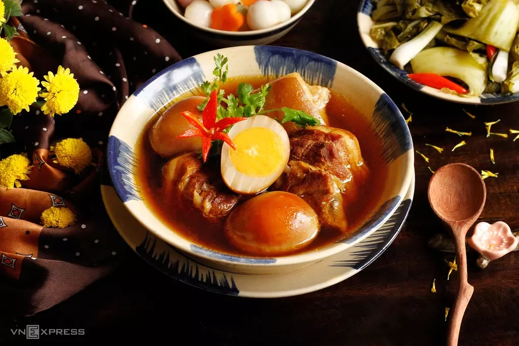 Bí quyết kho trứng ngấm gia vị mà không cứng